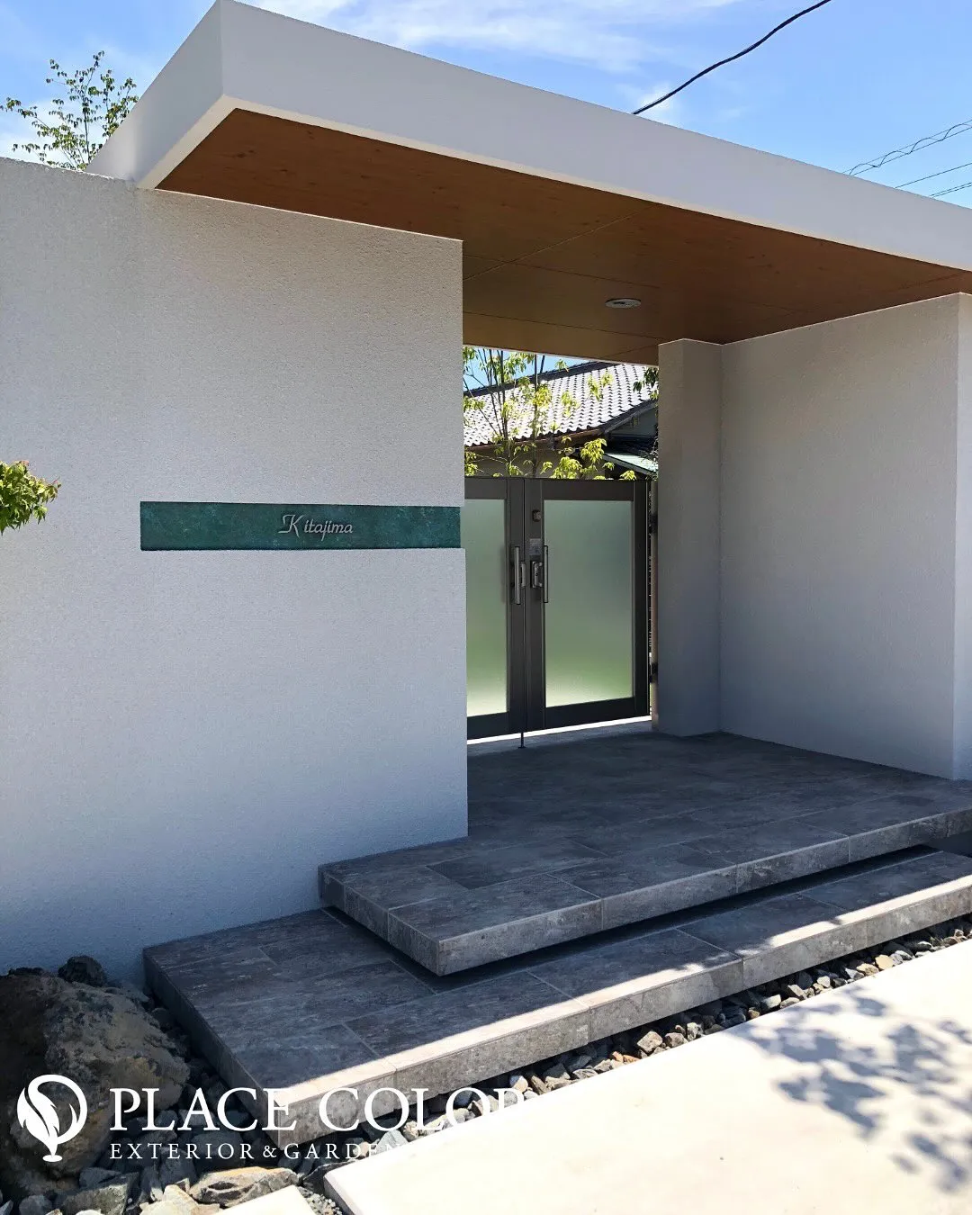 品格を感じるエントランスデザイン🌿