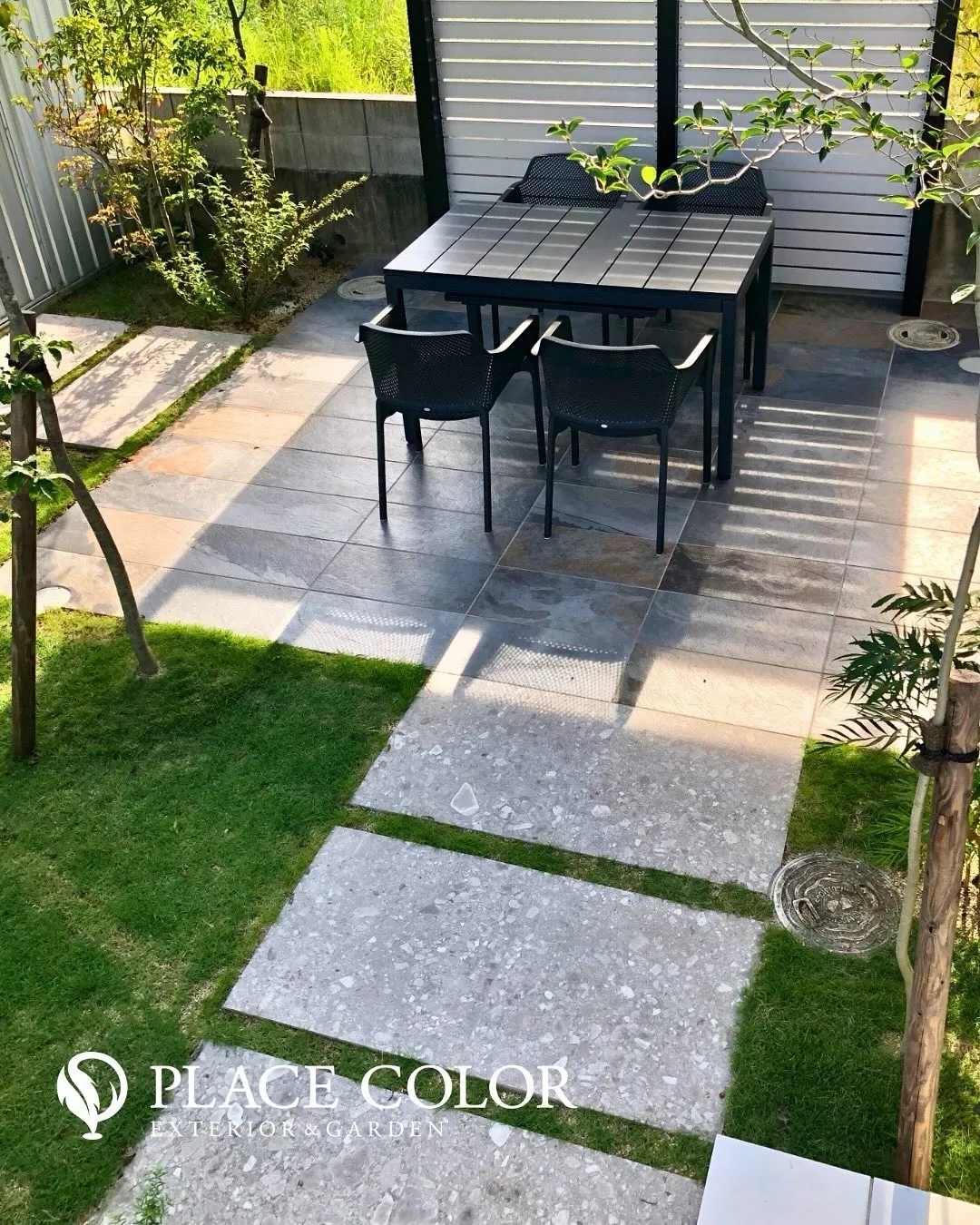 くつろぎのアウトドアリビング🌿 